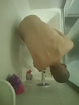 Snapshot of Sir-meltsclearrockzalot chatting on November 8, 2025, 1:09 am Sir-meltsclearrockzalot online show from November 8, 2025, 1:09 am