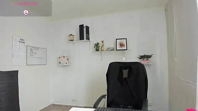 susana monroy online show from October 6, 2025, 5:57 pm