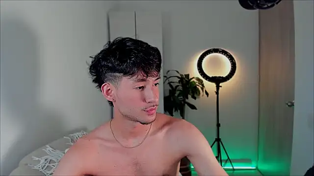 dimitri targaryen online show from January 12, 2025, 5:24 am