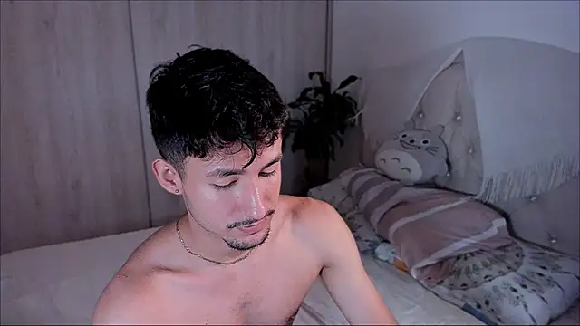 dimitri targaryen online show from October 1, 2025, 4:44 pm