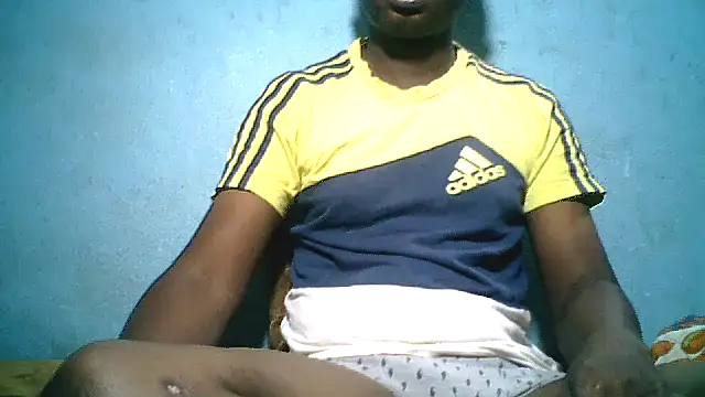 Snapshot of little__joy chatting on June 1, 2026, 5:51 am little joy online show from June 1, 2026, 5:51 am