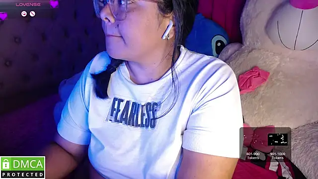 KittyHot20 online show from October 11, 2025, 4:13 am