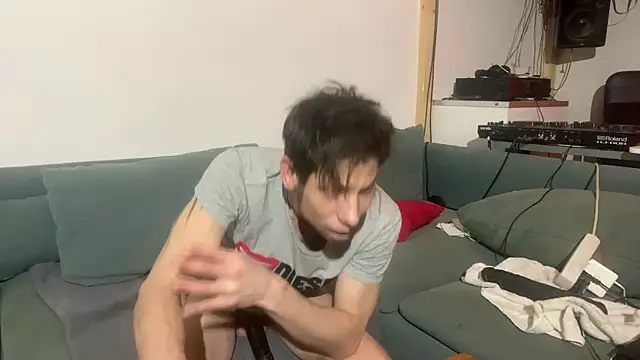 devote schlampe00 online show from December 23, 2025, 8:02 am