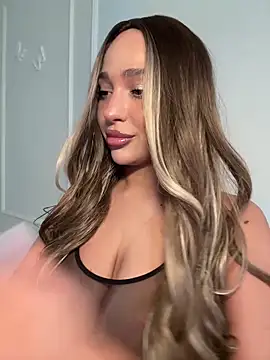 CardiSweetBaby online show from September 10, 2025, 2:49 pm