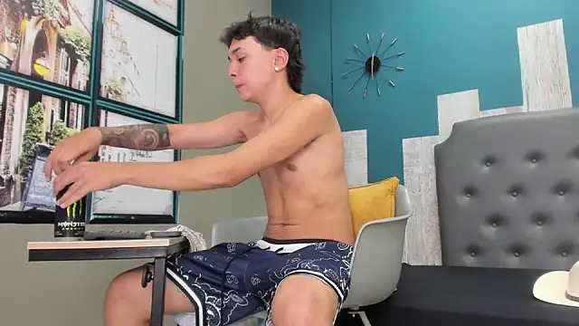 Rhaegal hot online show from February 10, 2025, 8:53 pm