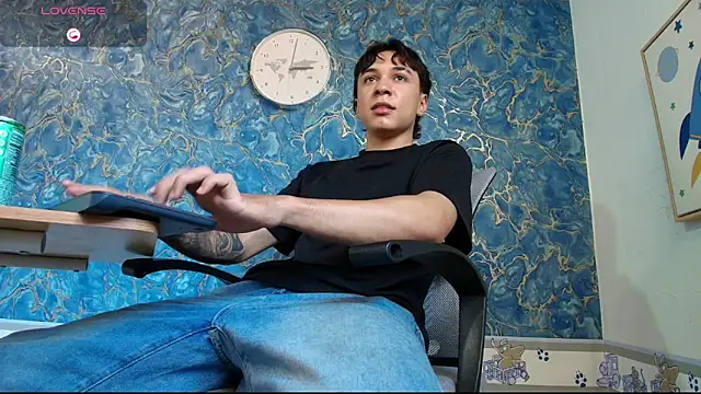 Rhaegal hot online show from November 9, 2025, 8:02 pm