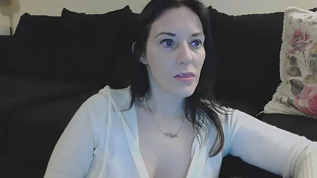 CrystalLakeXO online show from October 1, 2025, 5:34 am