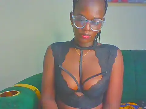 cutesmiling online show from July 2, 2026, 10:38 pm