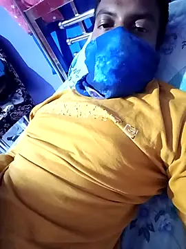 Snapshot of model_yesx chatting on February 24, 2026, 5:25 pm model yesx online show from February 24, 2026, 5:25 pm