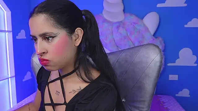 miss romyna online show from October 1, 2025, 11:03 am