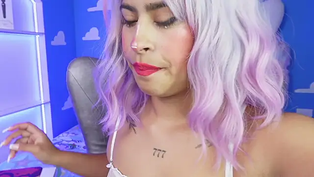 miss romyna online show from November 14, 2025, 11:03 am