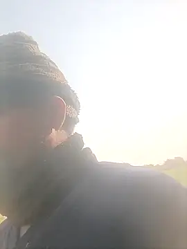 lovesuna online show from February 14, 2025, 4:37 am