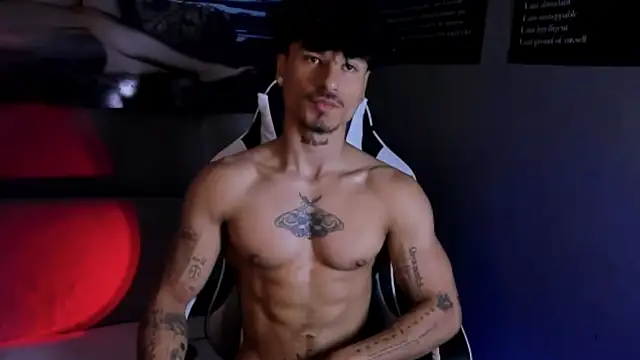 Thomas Fit1 online show from April 21, 2026, 6:58 pm