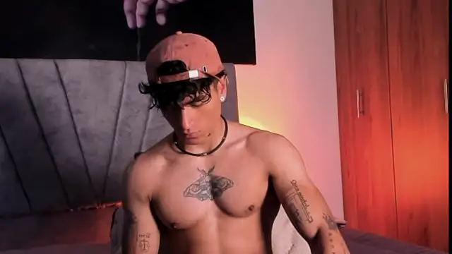 Thomas Fit1 online show from October 10, 2025, 12:44 am