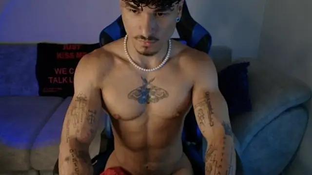 Snapshot of Thomas_Fit1 chatting on July 6, 2026, 3:14 pm Thomas Fit1 online show from July 6, 2026, 3:14 pm