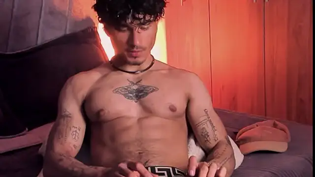 Thomas Fit1 online show from September 19, 2025, 5:22 am