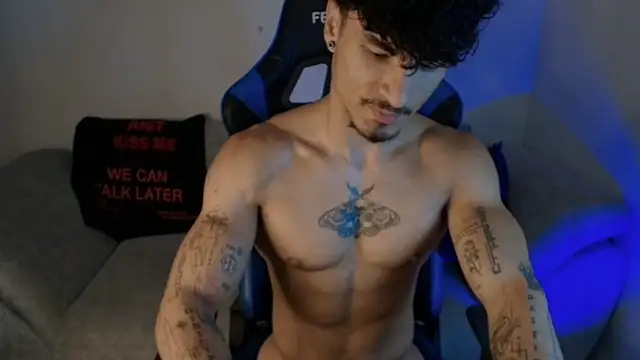 Snapshot of Thomas_Fit1 chatting on July 12, 2026, 12:33 am Thomas Fit1 online show from July 12, 2026, 12:33 am