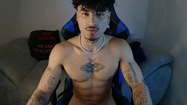 Snapshot of Thomas_Fit1 chatting on July 20, 2026, 12:07 pm Thomas Fit1 online show from July 20, 2026, 12:07 pm