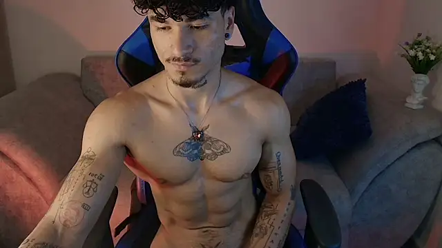 Snapshot of Thomas_Fit1 chatting on July 28, 2026, 4:05 pm Thomas Fit1 online show from July 28, 2026, 4:05 pm