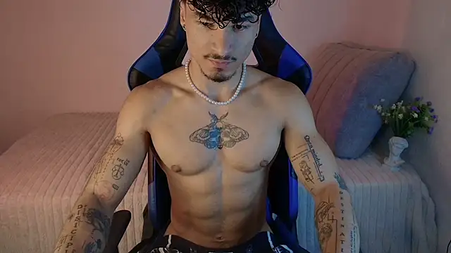 Snapshot of Thomas_Fit1 chatting on July 31, 2026, 12:59 pm Thomas Fit1 online show from July 31, 2026, 12:59 pm