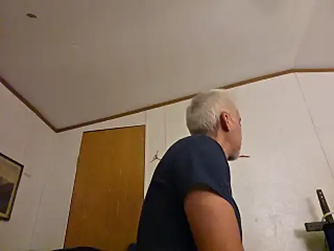Xoc8  online show from June 11, 2026, 2:53 am