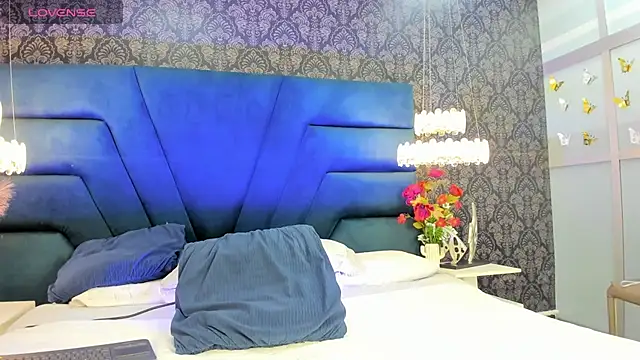 AnthonelaDuque online show from March 12, 2026, 2:06 am