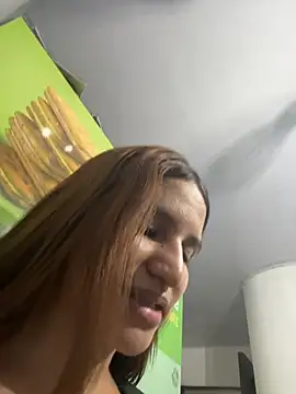 AnthonelaDuque online show from March 6, 2026, 10:49 pm