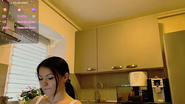 alisoncassie online show from April 30, 2026, 5:03 am