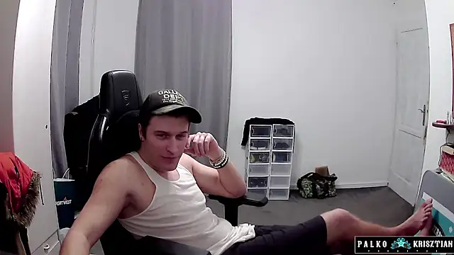 Snapshot of PKrisztian chatting on February 12, 2026, 9:25 pm PKrisztian online show from February 12, 2026, 9:25 pm