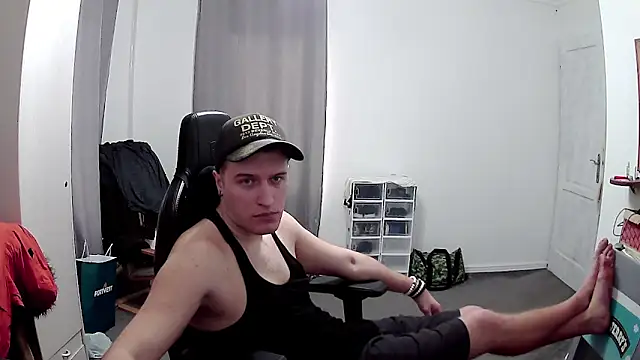 Snapshot of PKrisztian chatting on March 22, 2026, 4:30 pm PKrisztian online show from March 22, 2026, 4:30 pm