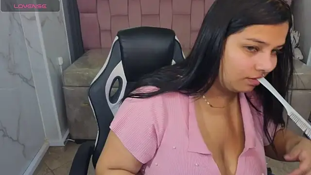 skeler lovd b  online show from December 16, 2025, 12:53 pm