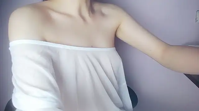 Baenee online show from March 2, 2025, 5:30 pm