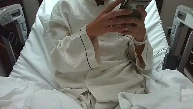 matu050556 online show from December 20, 2025, 10:18 am