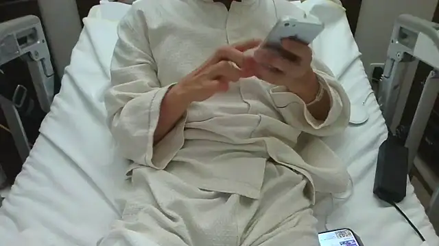 matu050556 online show from December 21, 2025, 10:39 am