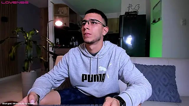 SymonPrince online show from October 8, 2025, 8:09 pm