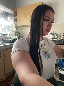 Snapshot of GemaGranadoss chatting on February 15, 2026, 9:36 pm GemaGranadoss online show from February 15, 2026, 9:36 pm