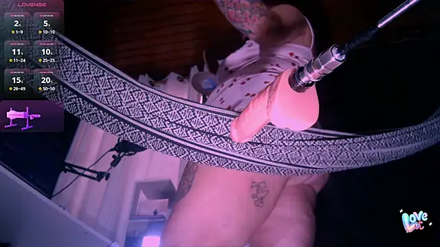 waterfalls girl online show from July 19, 2026, 10:06 pm