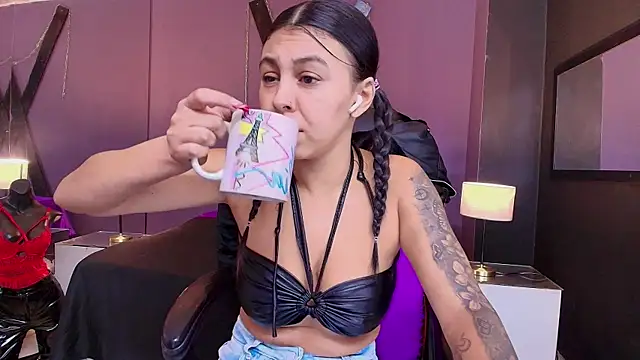 Juliet Nasty online show from March 14, 2025, 11:56 am