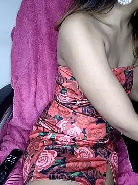 Leeeezzzz roy online show from September 8, 2025, 5:23 pm