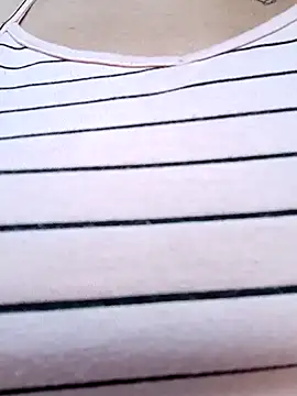 ConeNella online show from January 5, 2025, 2:52 pm