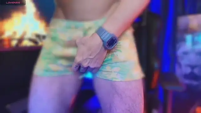 sexyboycolombi4 online show from October 15, 2025, 11:13 pm