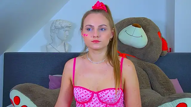 MelissaMelrey online show from October 27, 2025, 8:48 am