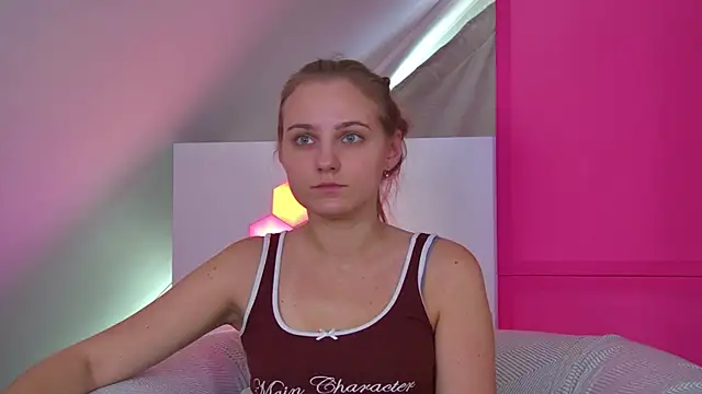 MelissaMelrey online show from July 13, 2026, 7:51 am