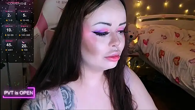 Snapshot of og_maddison chatting on December 3, 2025, 9:14 pm og maddison online show from December 3, 2025, 9:14 pm