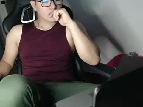 Plug Control online show from March 18, 2025, 4:18 am