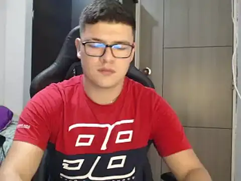 Plug Control online show from March 2, 2025, 7:52 pm