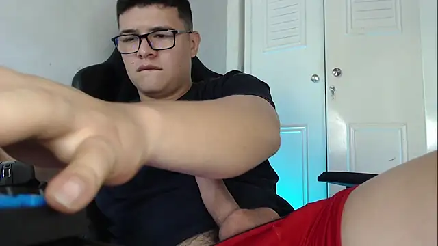 Plug Control online show from September 25, 2025, 4:35 pm