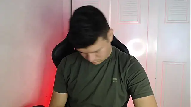 Plug Control online show from September 10, 2025, 1:54 pm