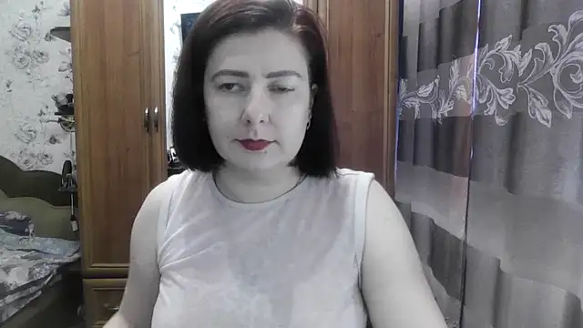 SophieNightAh online show from September 14, 2025, 11:10 am