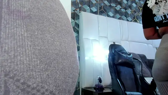 Snapshot of lia_mariana chatting on June 19, 2026, 5:24 am lia mariana online show from June 19, 2026, 5:24 am